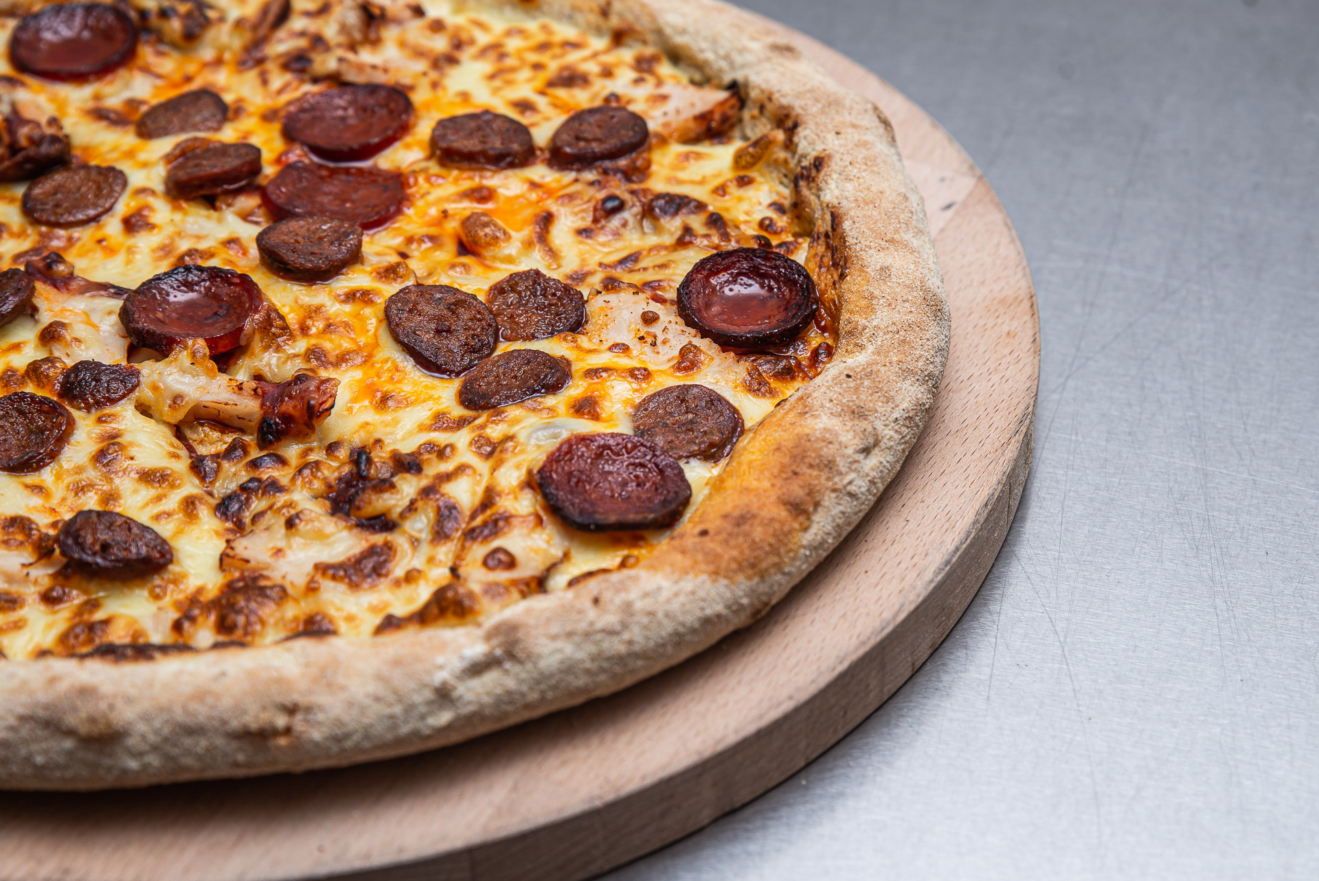 HAPPIZ-1920p-00176 Pizza traditionnelle en Moselle